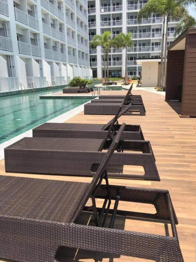 Breeze Residences By Cs Luxe Manila Zewnętrze zdjęcie